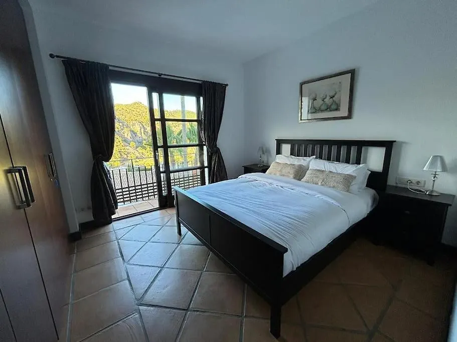 El Casar Townhouse Benahavis Villa Feriehus