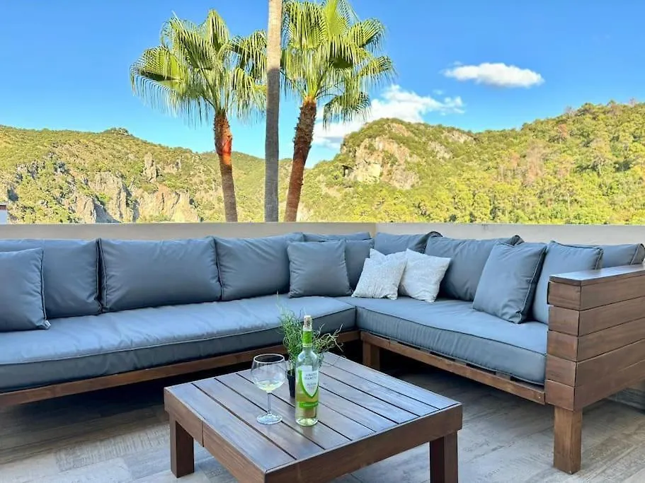 El Casar Townhouse Benahavis Villa